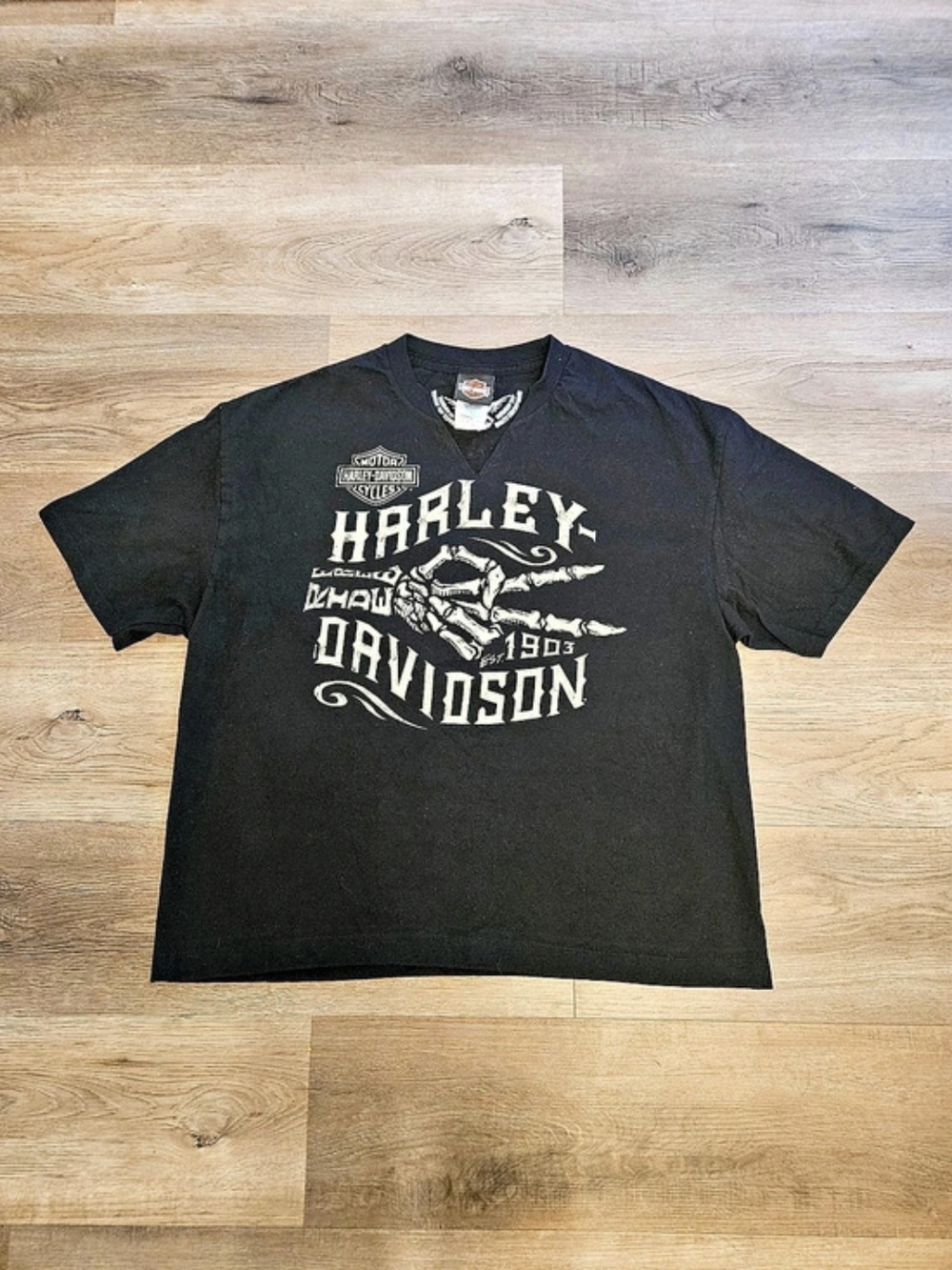 Womens Harley-Davidson Graphic Short Sleeve V-neck Tee in Black XLarge skeleton